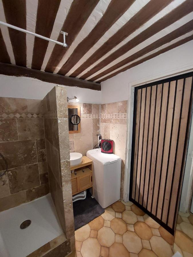 Eblouissant Appartement Au Calme D'Une Residence Avec Piscine Idealement Situe Au Pied Du Colorado Provencal Dans Le Prestigieux Luberon Рюстрель Экстерьер фото