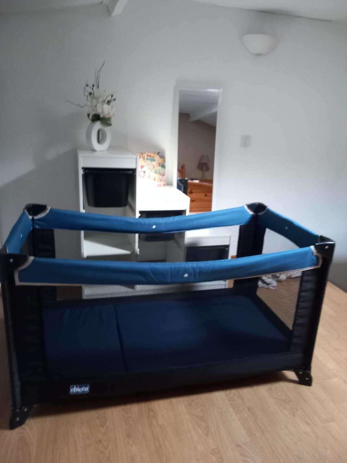 Eblouissant Appartement Au Calme D'Une Residence Avec Piscine Idealement Situe Au Pied Du Colorado Provencal Dans Le Prestigieux Luberon Рюстрель Экстерьер фото